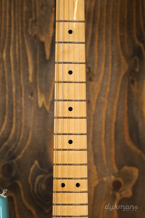 Fender Player II Stratocaster HSS Korallenrot