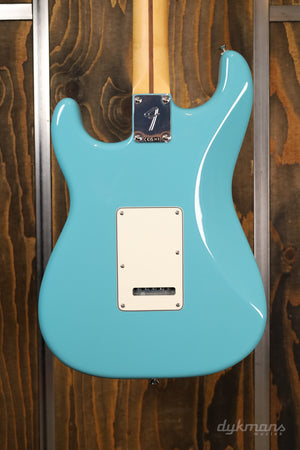 Fender Player II Stratocaster HSS Korallenrot