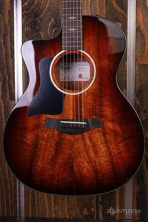 Taylor 224ce-K DLX Lefty RESERVIERT