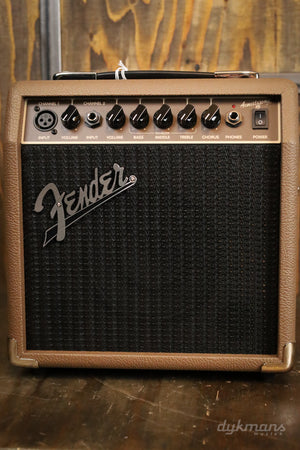 Fender Acoustasonic 15