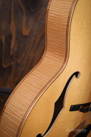 Eastman Ahorn Archtop