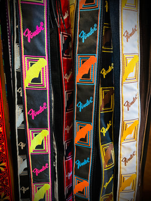 Fender-Gurtbänder mit Monogramm 