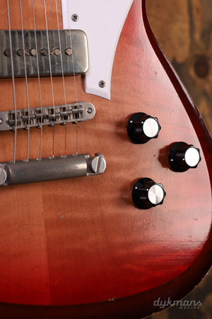 Novo Serus P2 Bonfire mit dunkelkirschroter Rückseite (GEBRAUCHT)