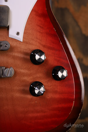 Novo Serus P2 Bonfire mit dunkelkirschroter Rückseite (GEBRAUCHT)