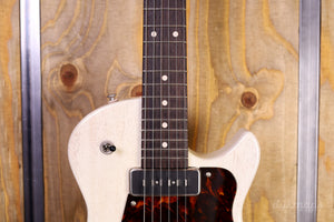 Patrick James Eggle Macon Junior Körniges Blond