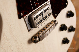 Patrick James Eggle Macon Junior Körniges Blond