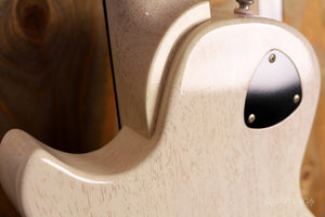 Patrick James Eggle Macon Junior Körniges Blond