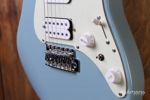 IBANEZ AZES40 Puristisches Blau