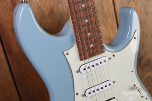 IBANEZ AZES40 Puristisches Blau