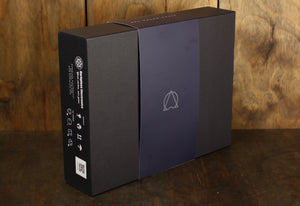 Dunkles Glas Alpha Omega 900