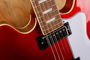 Epiphone Riviera funkelnder Burgunder