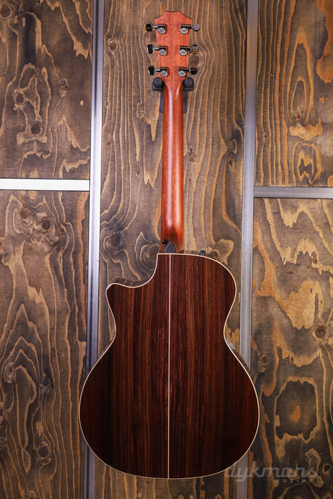 Taylor 814ce V-Class-Verstrebung