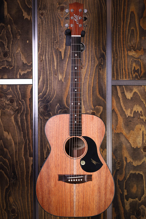 Maton EBW808 Schwarzholz