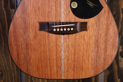 Maton EBW808 Schwarzholz