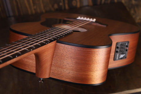 Maton EBW808 Schwarzholz