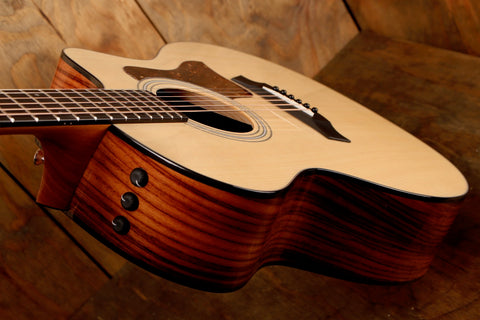 Taylor 214ceplus 