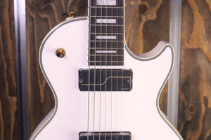 Epiphone Matt Heafy Les Paul Custom Origins 7-Saiter Knochenweiß