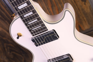 Epiphone Matt Heafy Les Paul Custom Origins 7-Saiter Knochenweiß