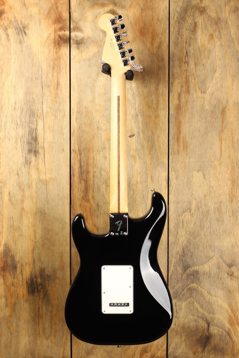 Fender Player Series Strat HSS PF SCHWARZ