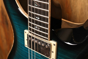 PRS SE Hollowbody II Piezo Peacock Blue Smokeburst (mit LR Baggs-System)