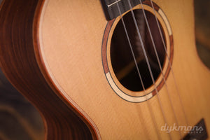 Kala Tenor-Ukulele aus massivem Zedernholz Pau Ferro