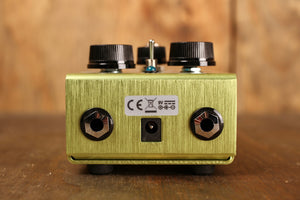 Weise riesiges grünes Nashorn