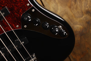 Sire Marcus Miller V7 Alder 4-Saiter Schwarz