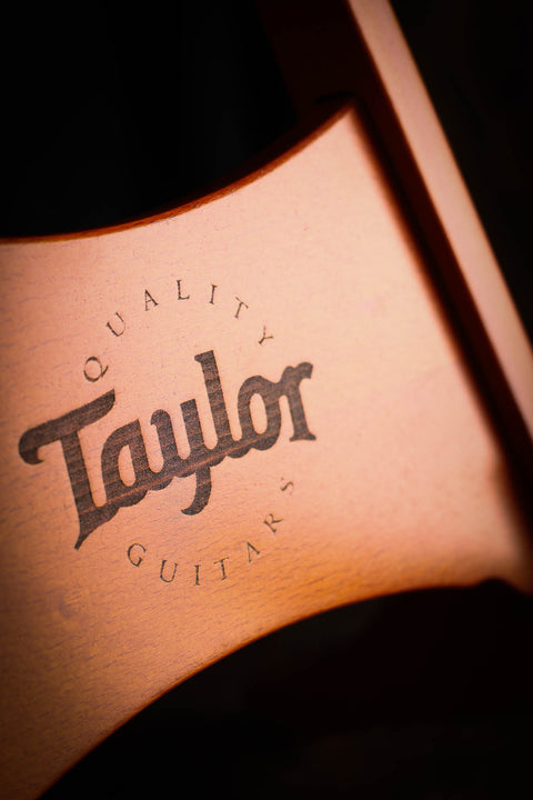 Taylor Koa Gitarrenanhänger Jugendstil 