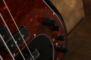 Vater Marcus Miller P7 Alder 4 (2. Generation)