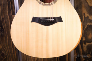 Taylor Academy 12. Linkshänder