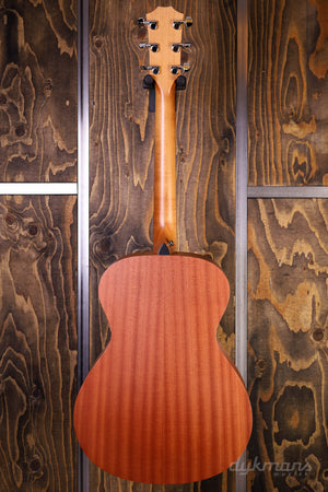 Taylor Academy 12. Linkshänder